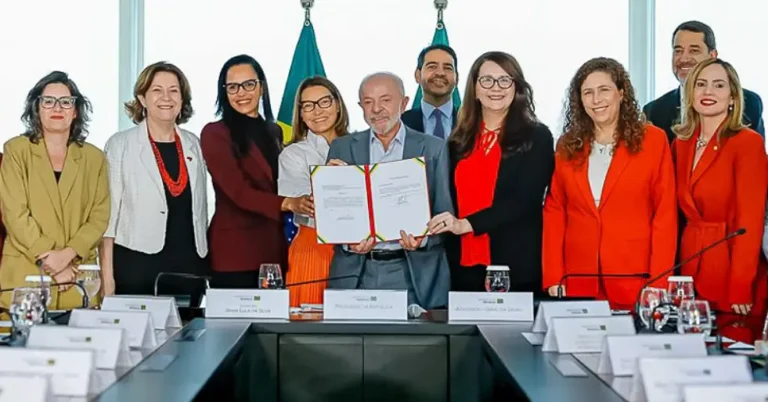 afastamento remunerado violência